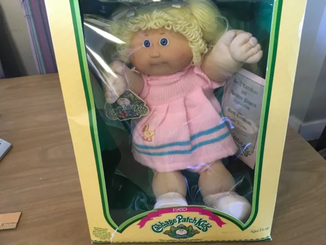 1985 Cabbage Patch Kids Lemon?/ Blonde  Blue Eyes  One Tooth NIB Claire Wanda