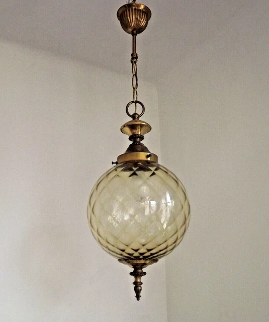 Französische Vintage große dekorative Bernstein Glas Kugellaterne mit Messingbeschlägen 3654