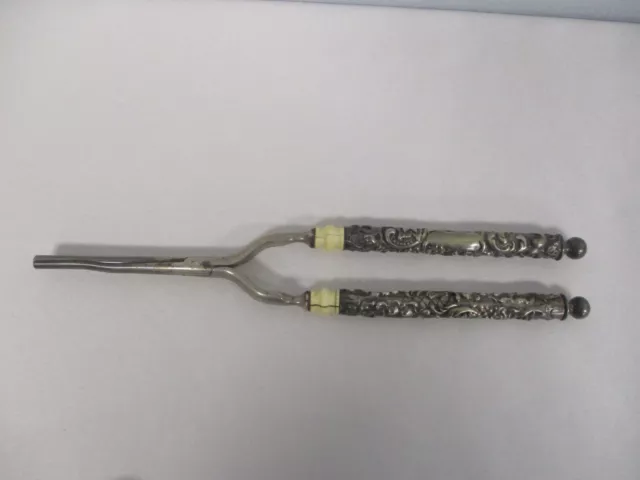 Antique Sterling Silver Repousse Acanthus Leaf Handle Vanity Hair Curler Tongs