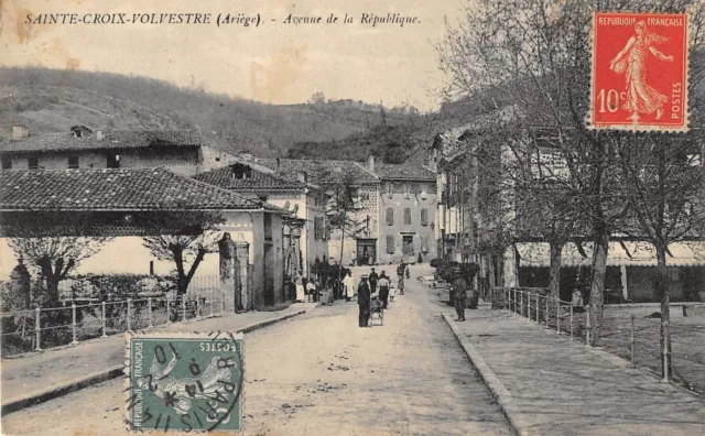 CPA 09 SAINTE CROIX VOLVESTRE AVENUE DE LA REPUBLIQUE (cliché pas courant