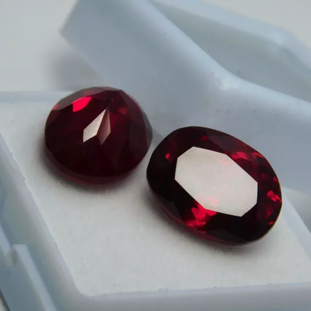 Par de piedras preciosas sueltas raras de corte ovalado rojo rubí natural...