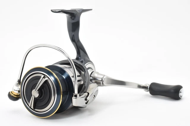 DAIWA 19 CERTATE LT 3000-CXH Spinning Reel Near Mint from JAPAN