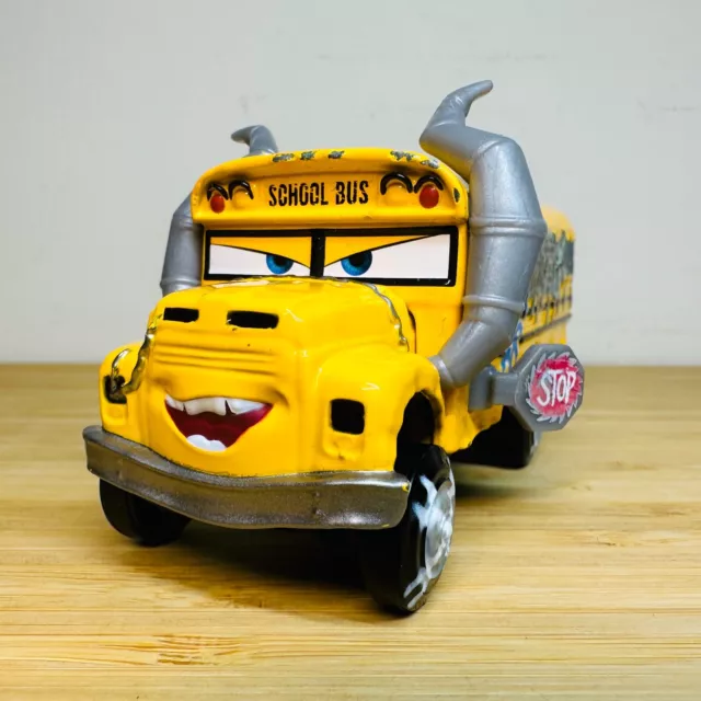 New Cars 3 Bus Fritter Yellow Car Thunder Hollow Car Crash Car Alloy Metal  Diecast Car Toy For Boy