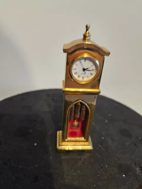 Vintage Quartz gold plated Wellington Miniature  Grandfather Clock new battery 2