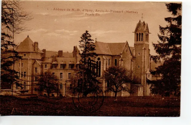 ARCIS LE PONSART - Marne - CPA 51 - Façade Est de l' Abbaye N.D. D' Igny