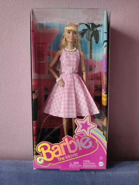 Barbie Margot Robbie Abito Vintage - Bambola Da Collezione Film THE MOVIE Mattel HPJ96