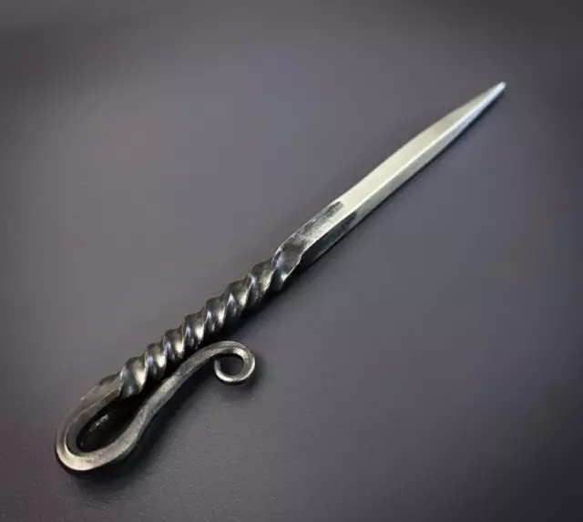 7-inches Medieval Hand Forged Scandinavian Viking Eating Half Twisted Spike