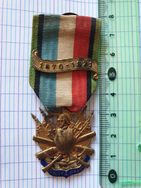 Médaille société des vétérans 1870-1871 "oublier jamais" (74-36)  type 2