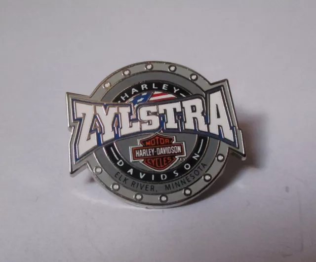 pin's Harley Davidson / Zylstra - Elk River Minnesota (double attache argenté)