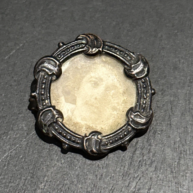 Ancienne Broche En Acier Art Nouveau Porte Photo Reliquaire