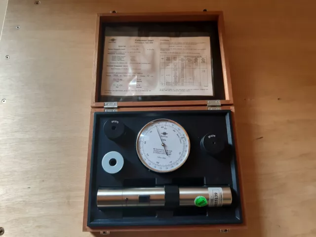 Brüel&Kjaer B&K 4228 Pistonphone Sound Level Calibrator 124dB 250Hz Class 1