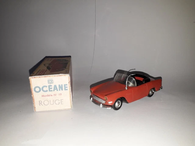 SIMCA OCEANE ROUGE NOREV PLASTIQUE 1/43 SANS
