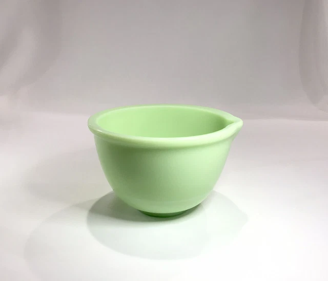 VINTAGE MIXING BOWL 6 1 2 X 4 1 4 H Jadeite Jadite Uranium Glass W vintage-mixing-bowl-6-1-2-x-4-1-4-h-jadeite-jadite-uranium-glass-w