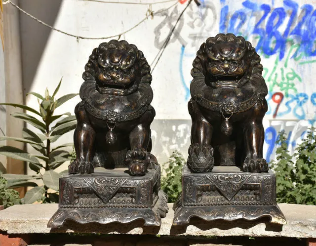 23" Chinese Bronze Fengshui Guardian Foo Fu Dog Door Lion Play Ball Statue Pair