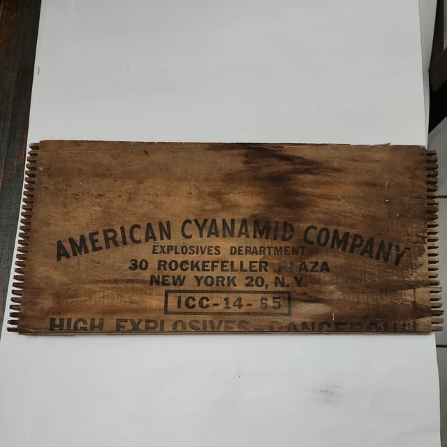 Antique Jointed Wood Dynamite Explosives Box Crate End American Cyanamid Company