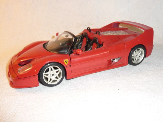 Voiture Ferrari rouge F50 1995- Burago 1/18 - Label Emmaüs