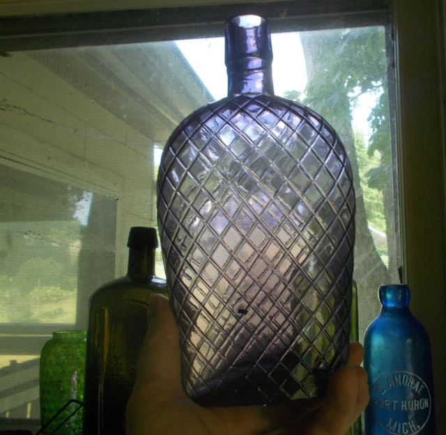 1880s BIG QUART AMETHYST DIAMOND QUILTED WHISKEY FLASK LATTICE DESIGN