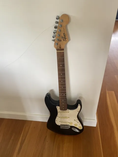 Fender Squier Strat Guitar Black With White preowned