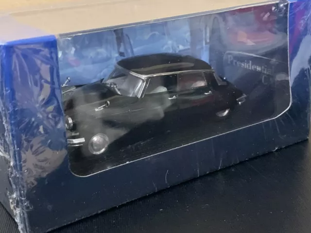 Serie Presse SRPPRC602 - Citroen DS 19 Charles de Gaulle - 1962 1/43