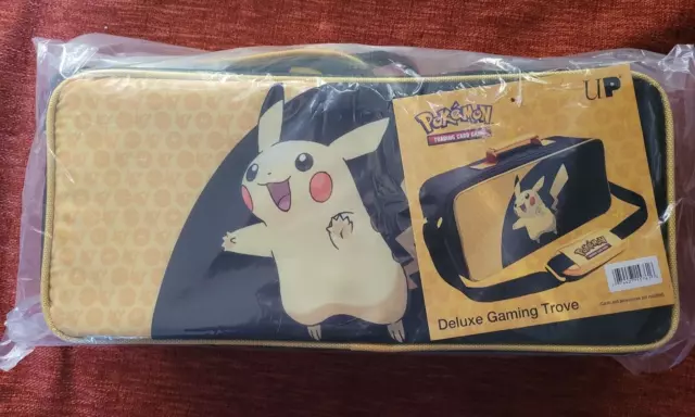 Ultra Pro Pokemon TCG Pikachu Deluxe Gaming Trove. New!