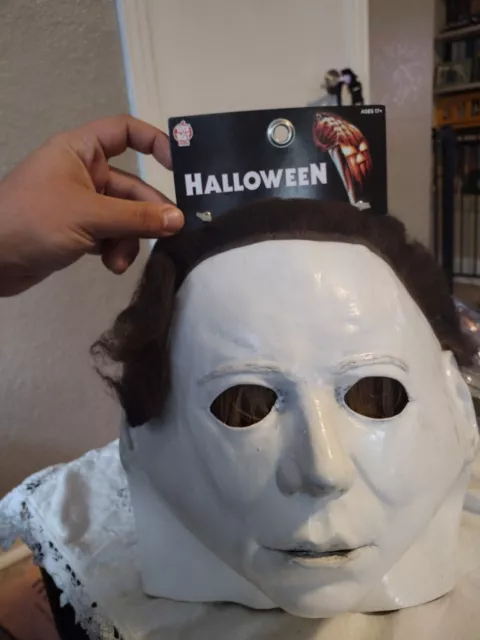 Trick or Treat Halloween 1978 Michael Myers Mask Adult Costume