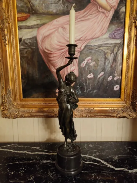 Bronzeskulptur  Frau Kerzenleuchter