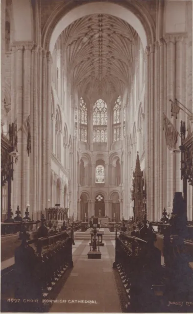 Vintage Postcard - Choir: Norwich Cathedral - Unposted 3056