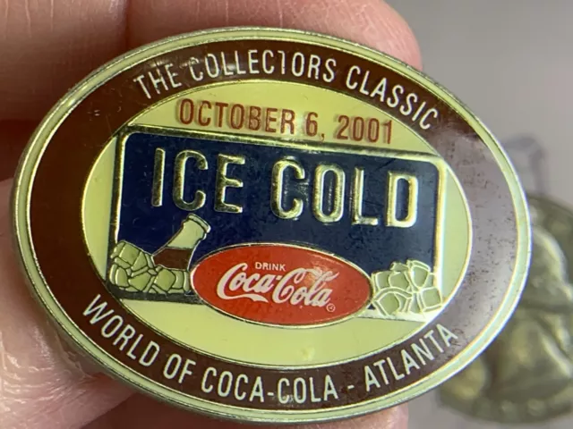 Coca-Cola World of Collectors Classic Atlanta 10-6-01 Vintage Tack Pin T-2420