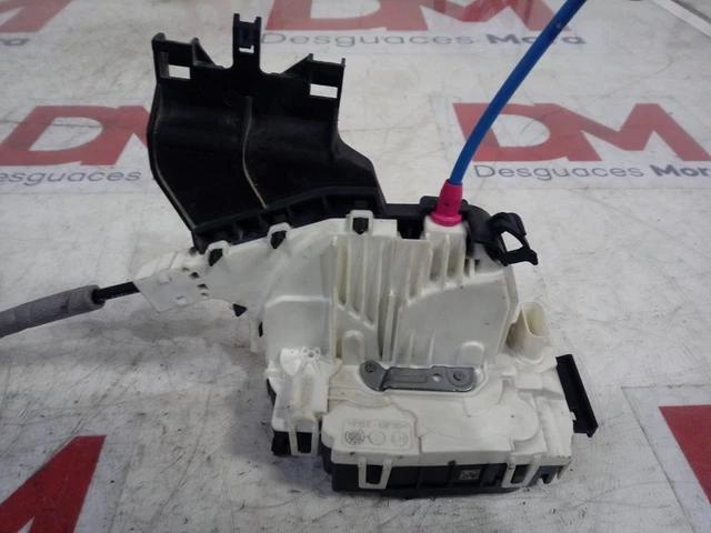 A2047302735 serrure porte arrière gauche MERCEDES CLASE CLA 1.8 CDI (136 6430876
