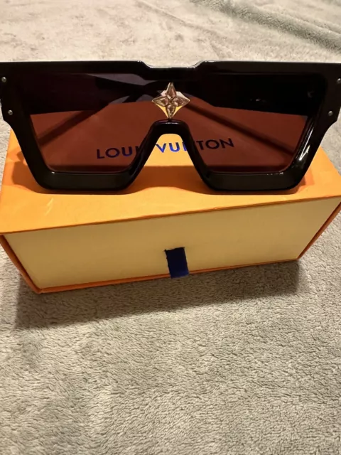 NWT Louis Vuitton LV Clear Rainbow Lens Cyclone Sunglasses Men