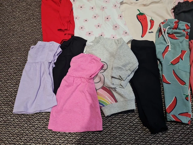 bundle of girls clothes age 12/18 months 18 pieces. 2