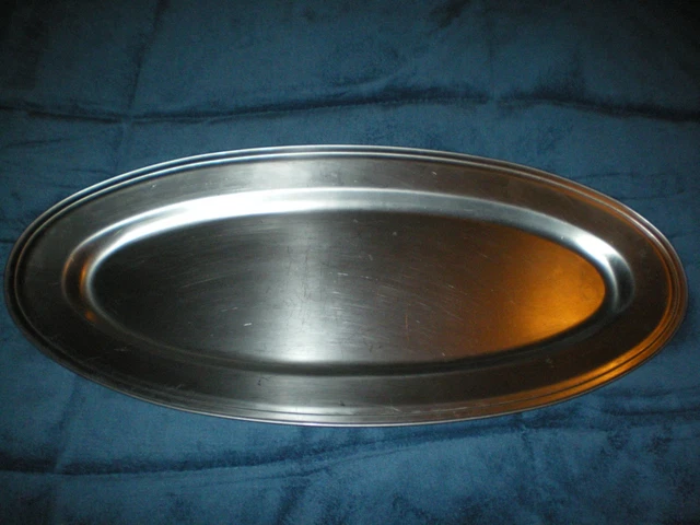 Assiettes de service françaises en inox « Cosmos » de Guy Degrenne (lot de 3) | €70