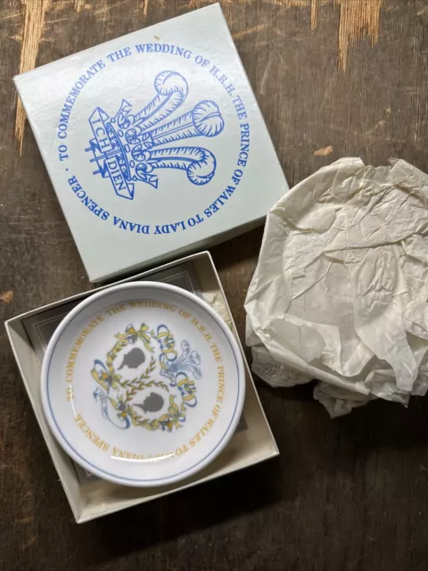 Royal Tuscan Marriage Prince Charles Lady Diana Vintage Commemorative Boxed Dish