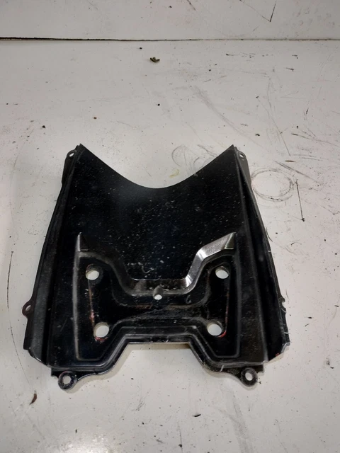 2008-2009 Suzuki Gsxr 600 Gsxr 750 Oem Rear Center Tail Fairing Needs Paint