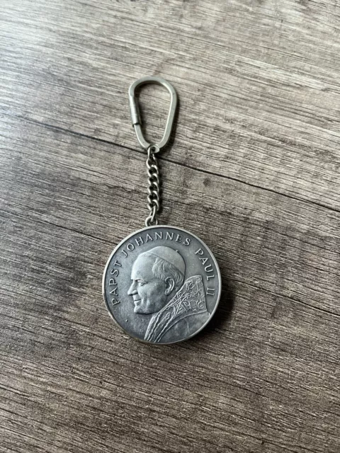 Hostiendose Hostien Hostienbehälter Anhänger Pendant Papst Johannes Paul II Dose