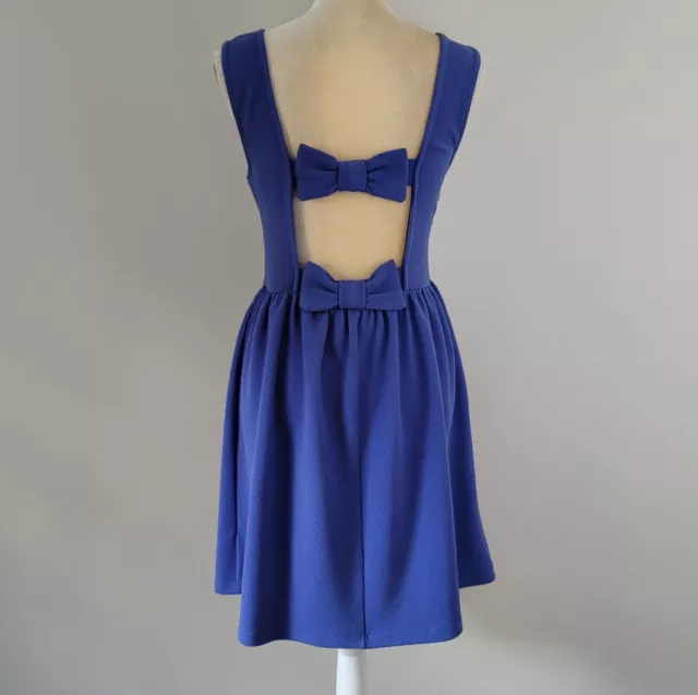 ROMEO & JULIET COUTURE Size Small Periwinkle Open Bow Back Fit & Flare Dress