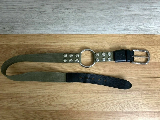 Cintura unisex verde con fibbie con dettaglio borchie in metallo realizzata in Marocco