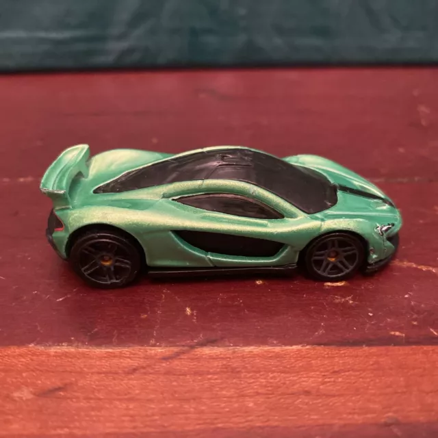 Hot Wheels McLaren P1 Aqua Green Collectible Diecast Car Mattel 2016 CFH20 Loose