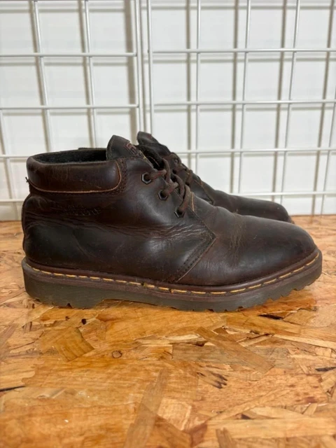 MENS DR MARTENS 8057 Brown Leather Chukka Boots Shoes Made  display picture 3
