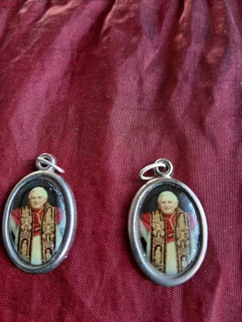 Medaille Papst Benedikt XVI, deutscher Papst 2005-2013, Anhänger für eine Kette