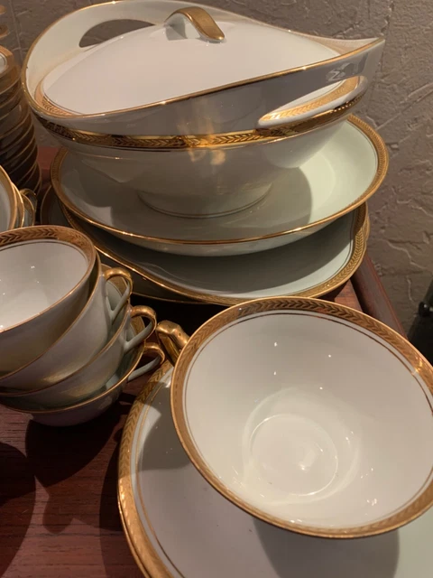 Ancien service de table porcelaine de limoges Empire Doré laurier Napoléon