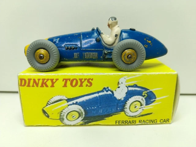 Dinky Toys GB n° 242 Ferrari Racing car #36 peu sortie en