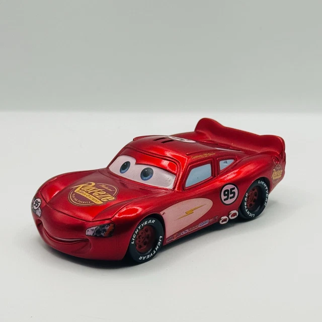 DISNEY PIXAR CARS - PULL BACK RADIATOR SPRINGS MCQUEEN Disney Store - 1 ...