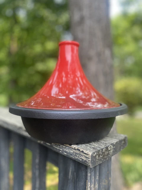 Beautiful Le Creuset Cerise Red  Enameled Cast-Iron 2.5 Quart Moroccan Tagine