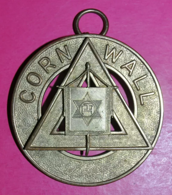 Cornwall Chapter Past Provincial Grand Standard Bearer masonic collar jewel