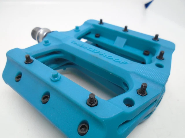 Nukeproof Neutron EVO (Electron EVO) Flat Pedals TURQUOISE ! 7