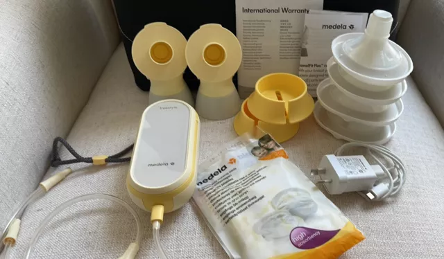 Medela Freestyle Flex Double Electric Breast Pump (101037975)