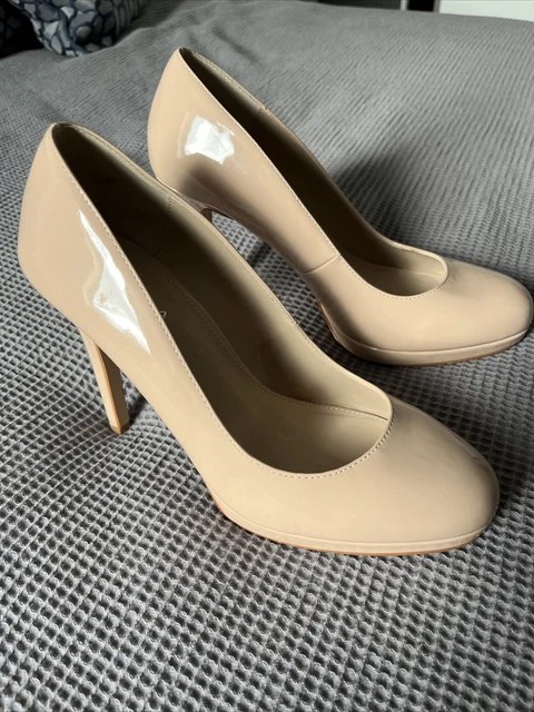 carvela nude heels