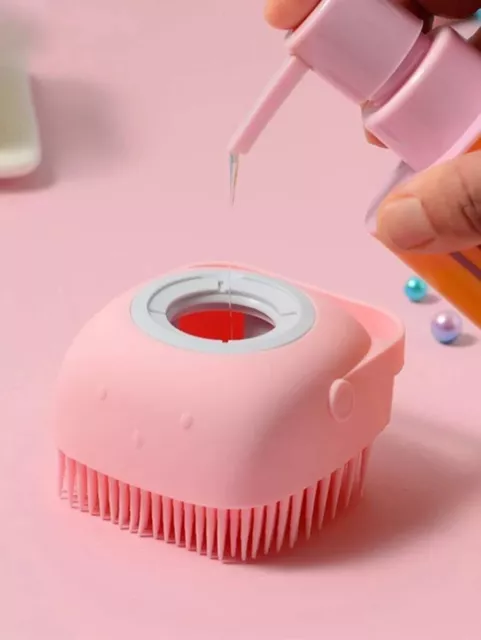 Brosse à shampoing et massage pour chien/chat. 3 couleurs disponibles