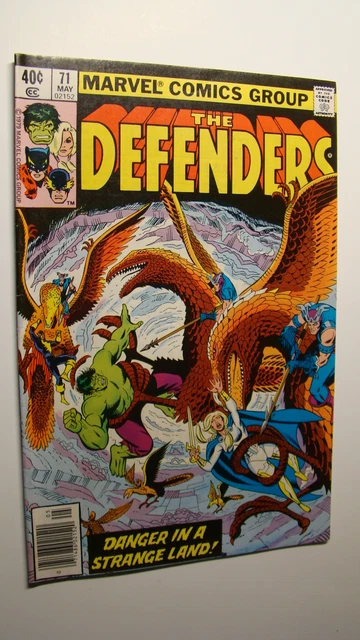 Defenders 71 *High Grade* Vs Lunatik Hellcat Hulk Nighthawk Valkyrie
